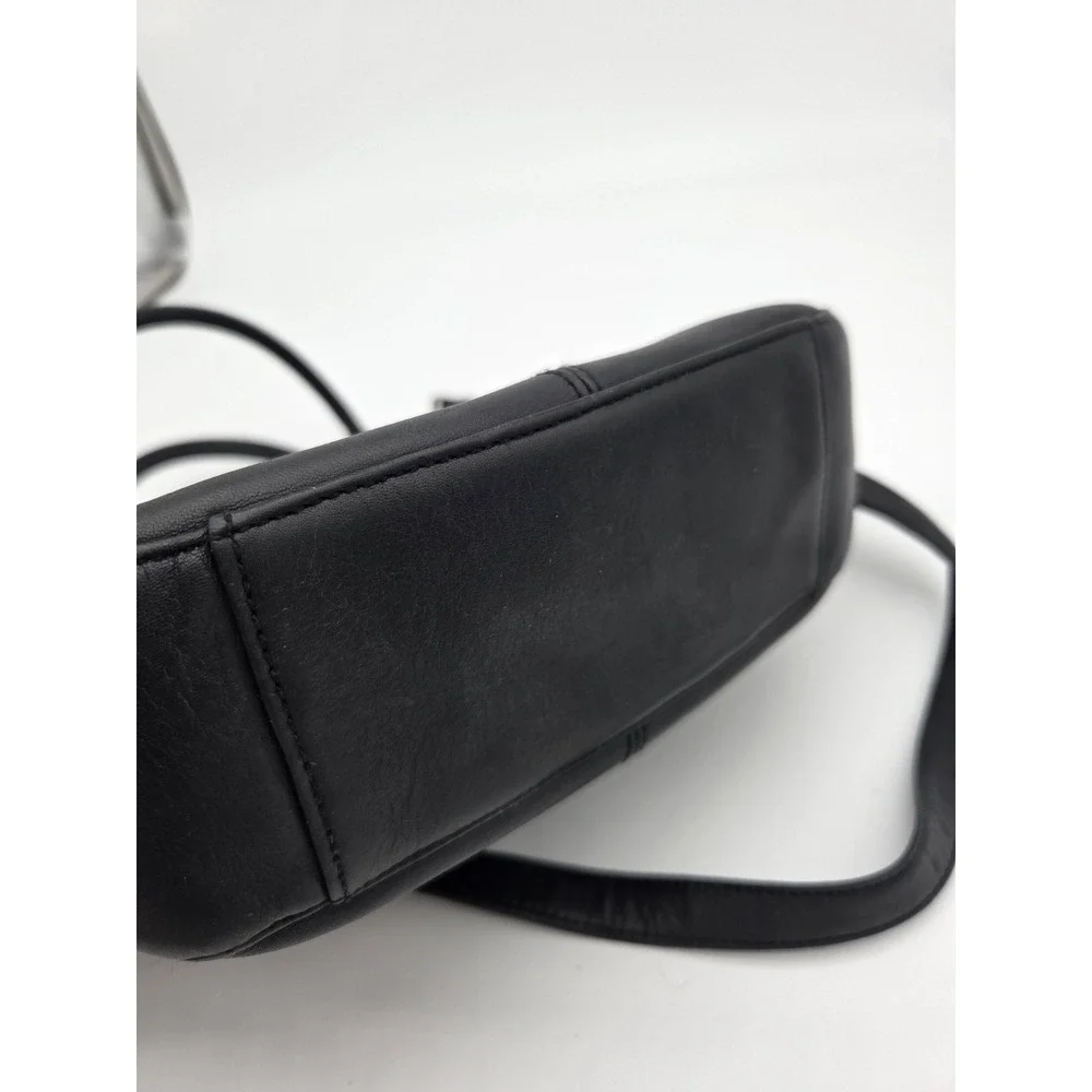 HOBO International VTG Y2K‎ Satchel Bucket Crossbody Bag Smooth Black Leather